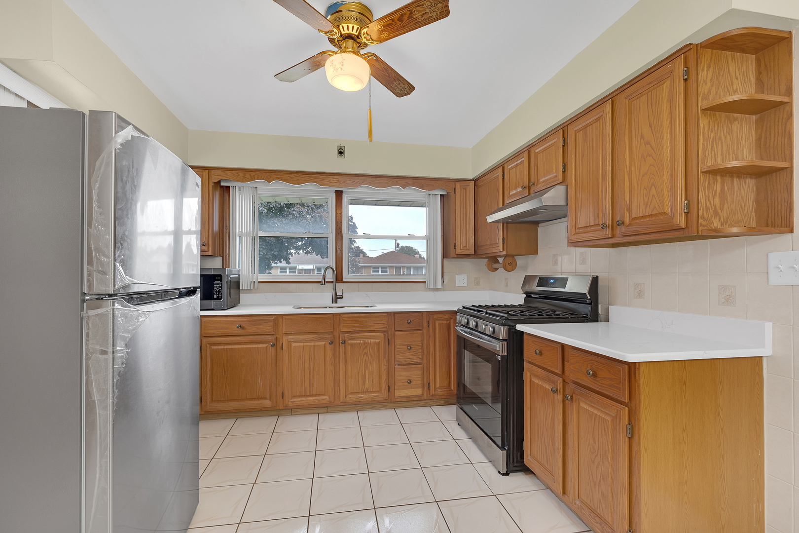 1528 N 21 Avenue Property Photo 6