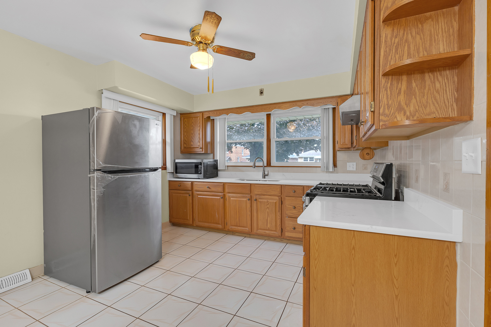 1528 N 21 Avenue Property Photo 7