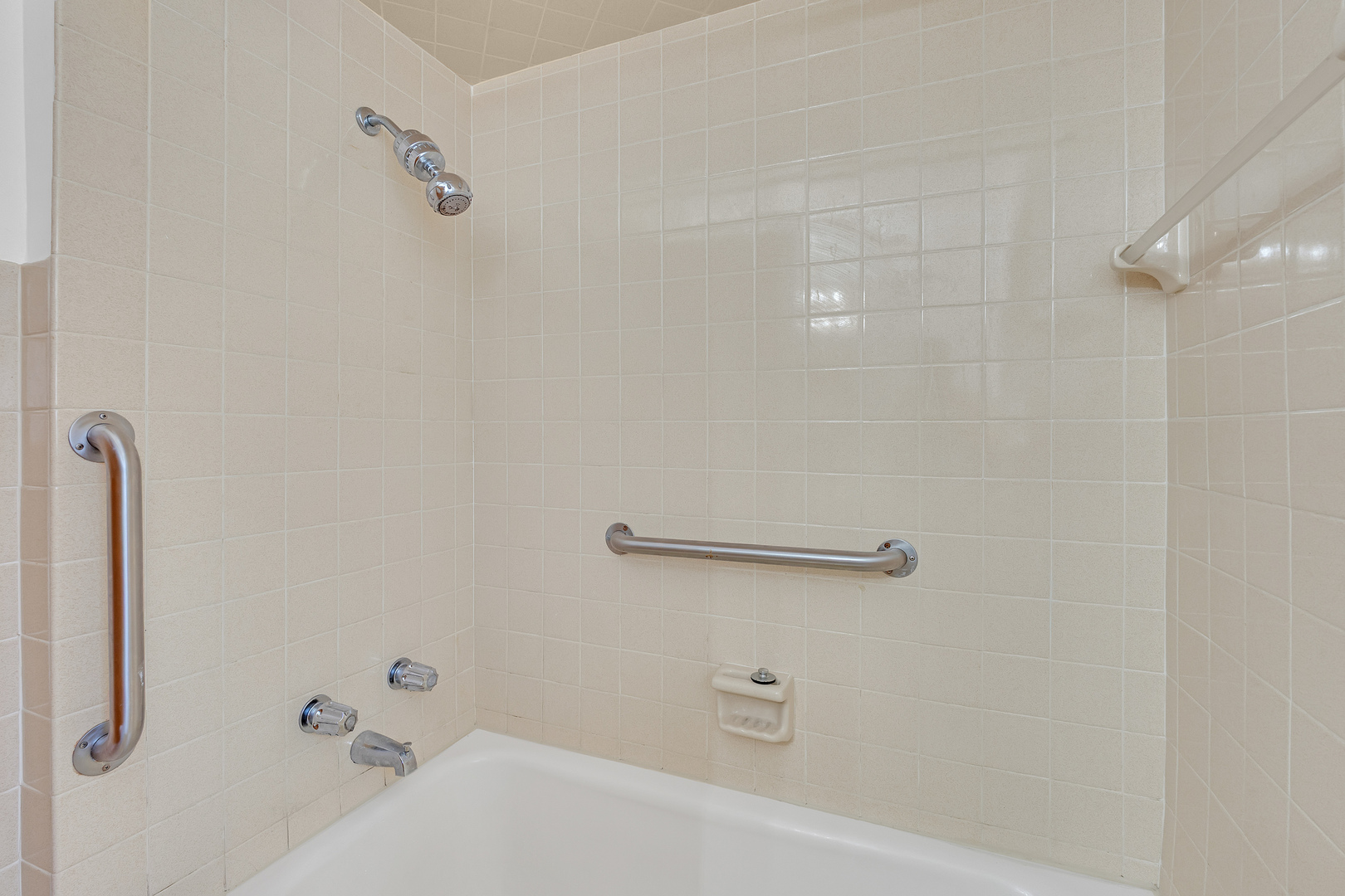 1528 N 21 Avenue Property Photo 10