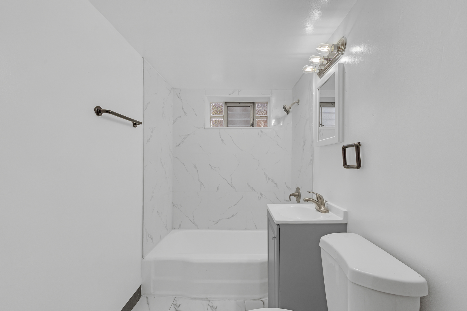 1528 N 21 Avenue Property Photo 12