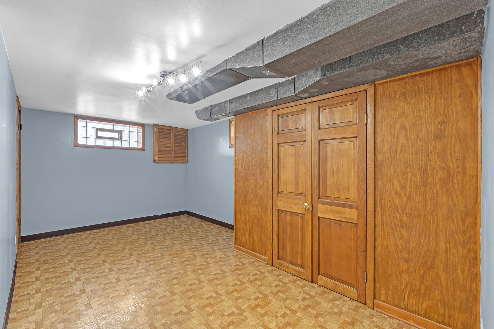 1528 N 21 Avenue Property Photo 16