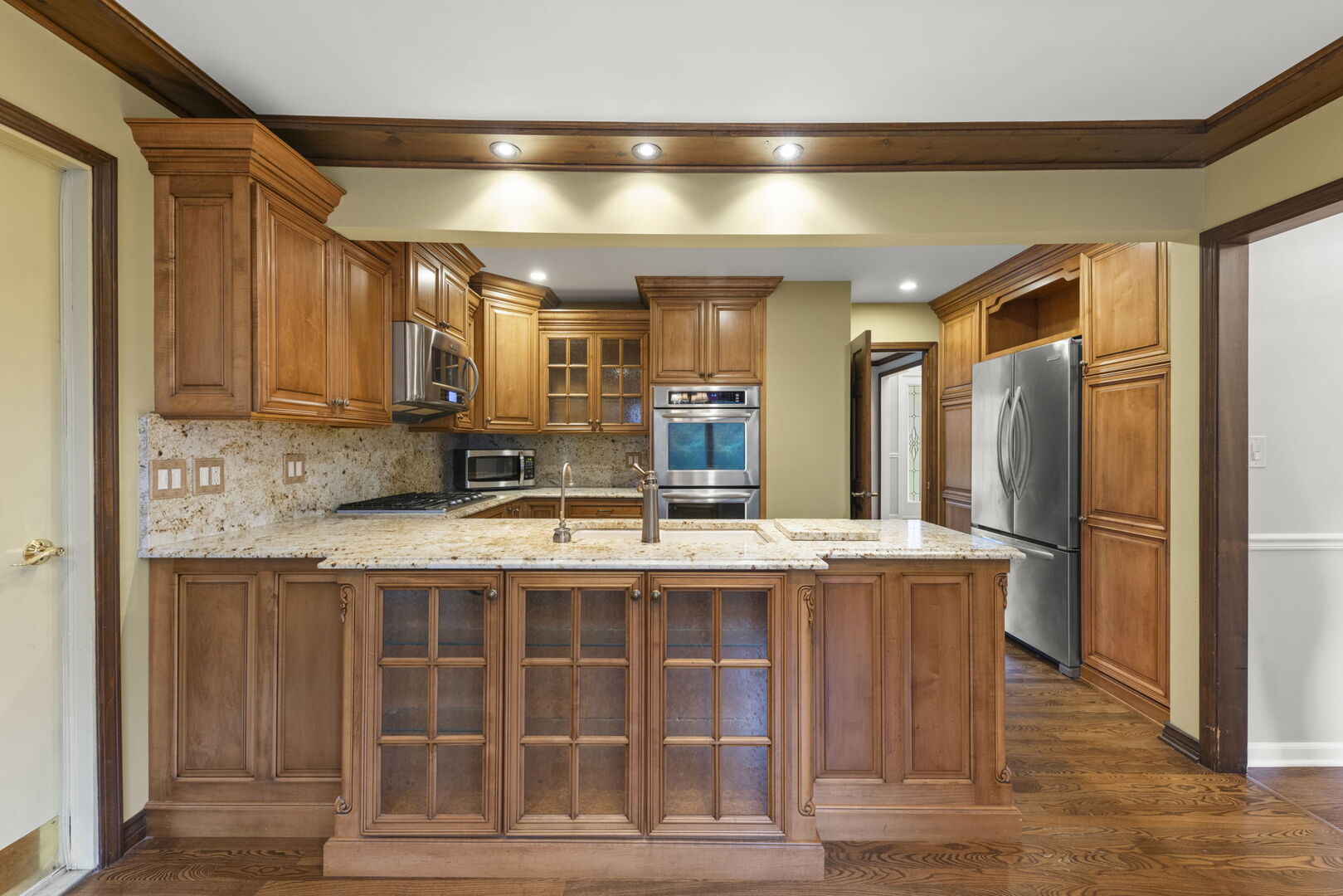 2256 Ridgewood Road Property Photo 4