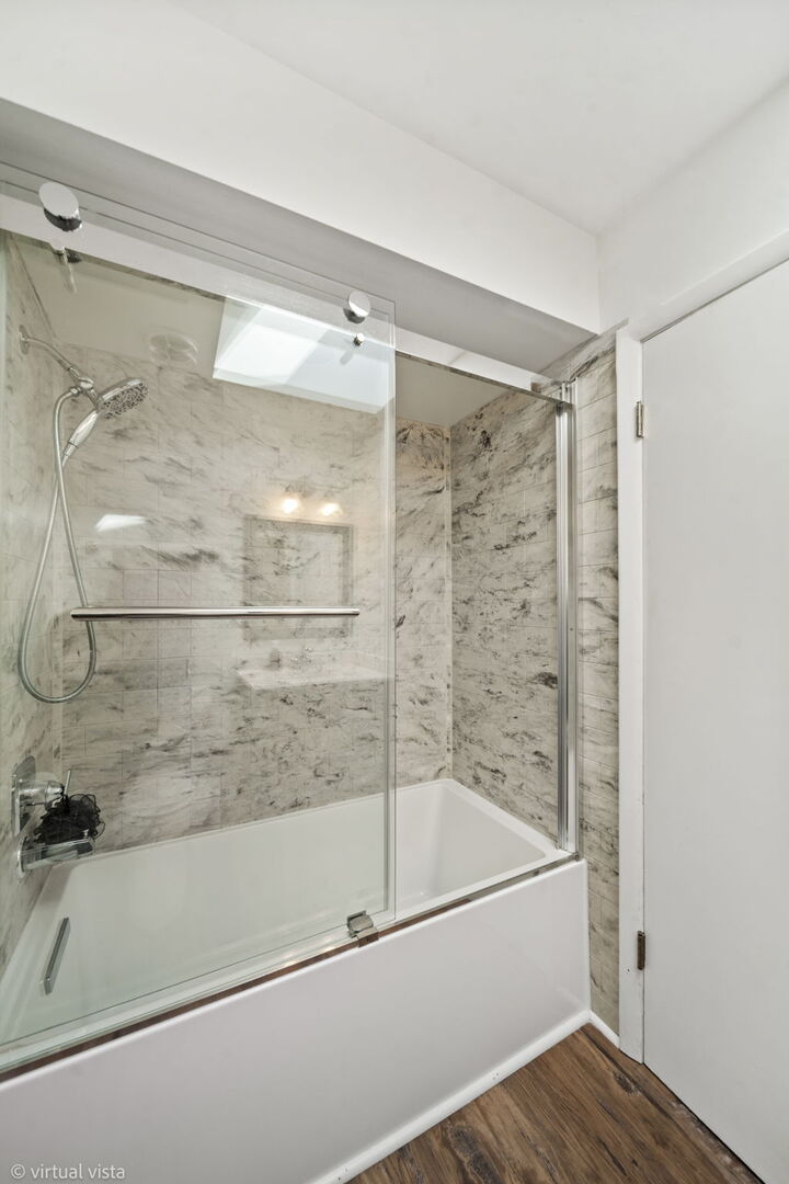 3904 Saratoga Avenue Property Photo 8