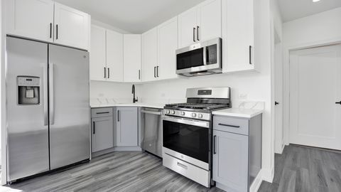 4350 W Lawrence Avenue 408 Property Photo 6