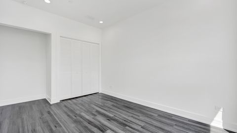4350 W Lawrence Avenue 408 Property Photo 7