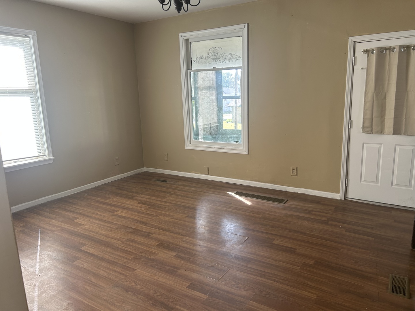 2209 1st Street Property Photo 2