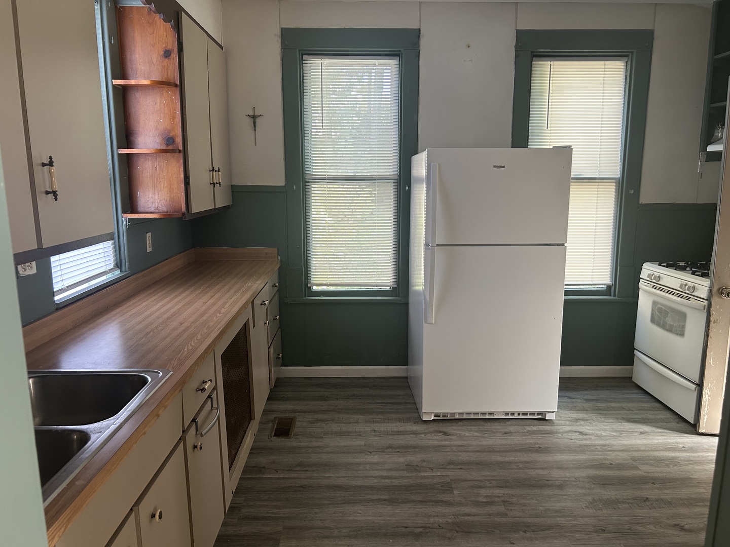 2209 1st Street Property Photo 4
