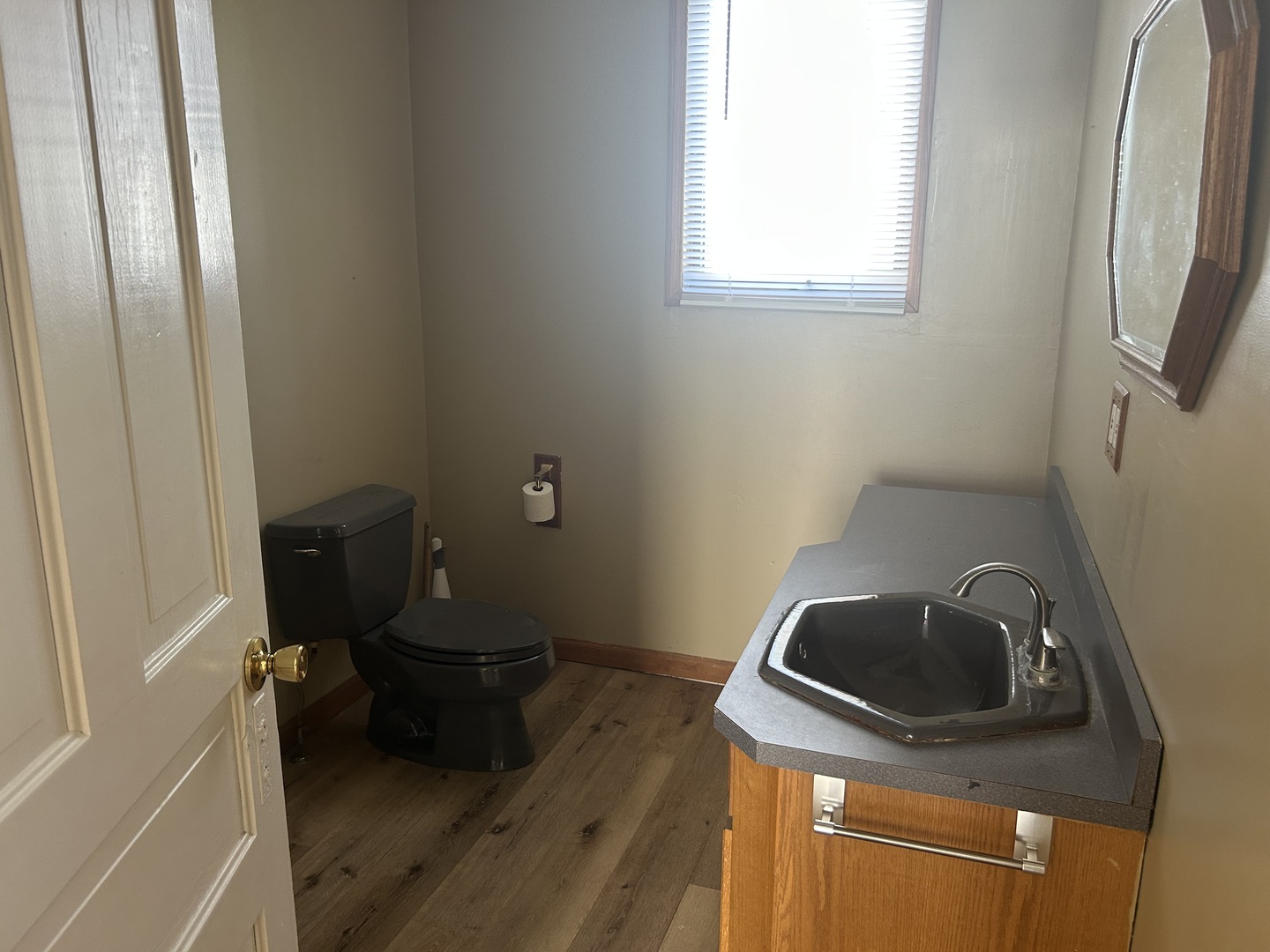 2209 1st Street Property Photo 9