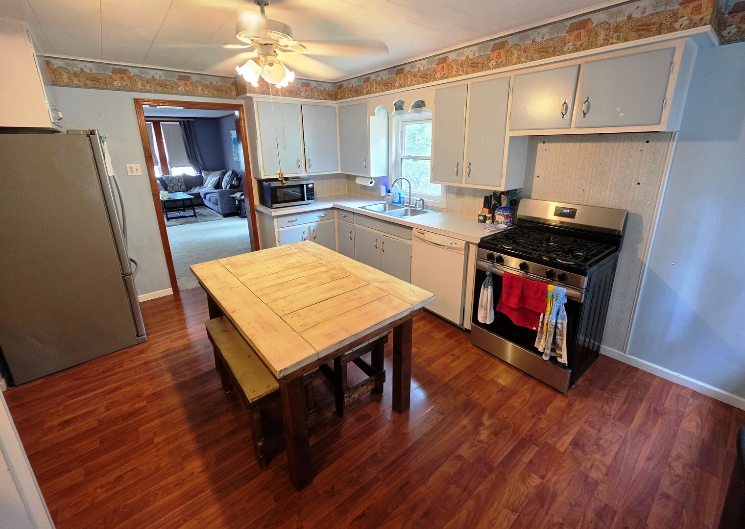 416 Perkins Street Property Photo 5