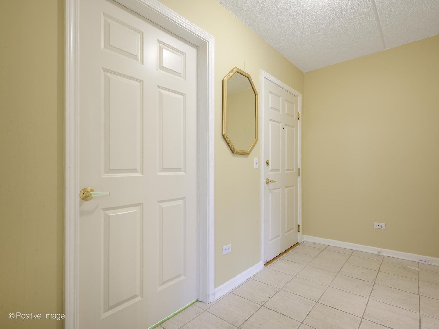 7071 W Touhy Avenue 408 Property Photo 4