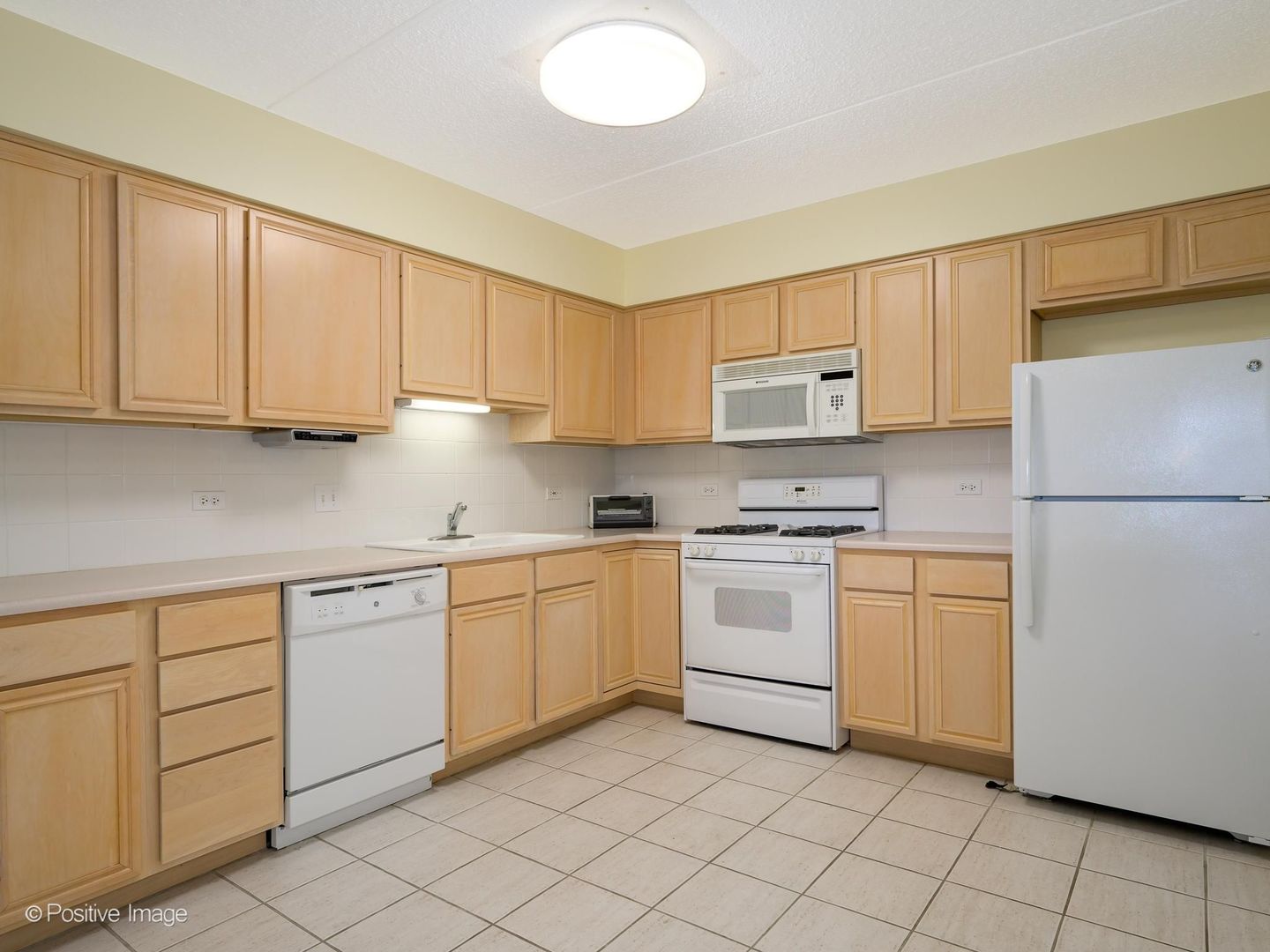 7071 W Touhy Avenue 408 Property Photo 16