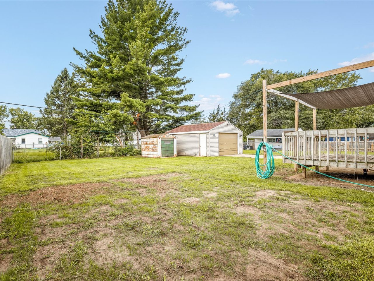 1007 E Hosmer Street Property Photo 23