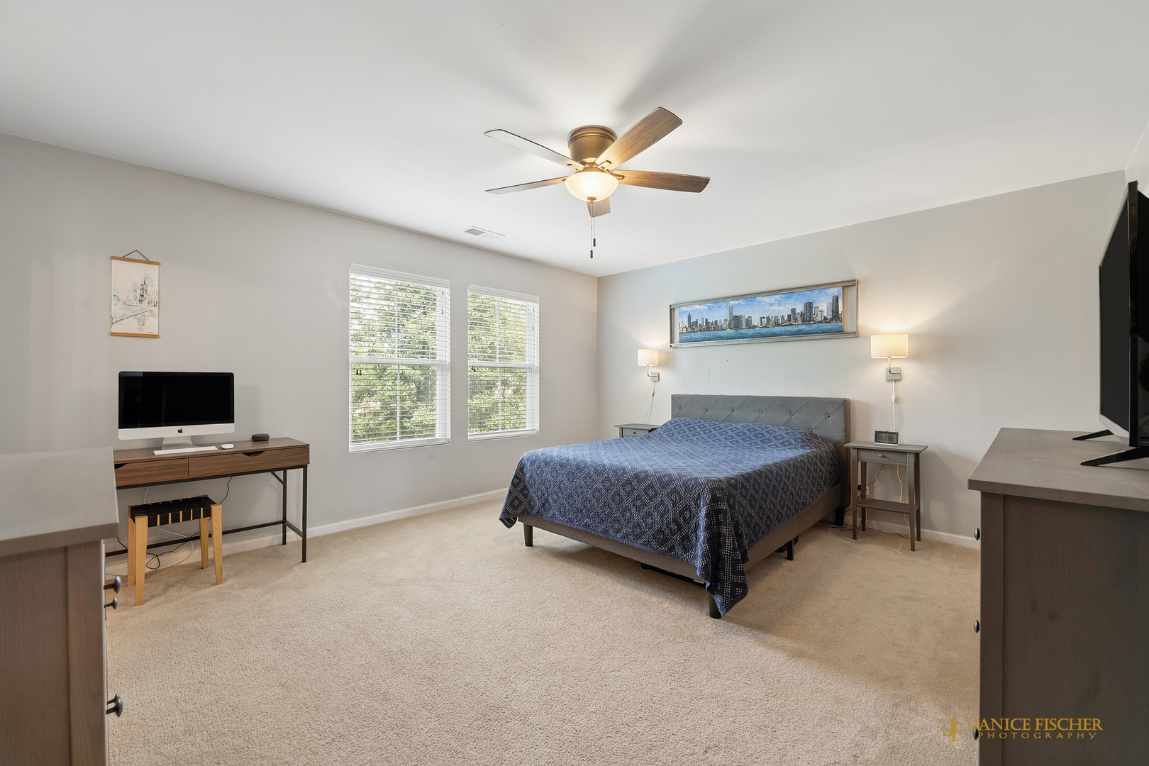 1481 Yosemite Circle Property Photo 9