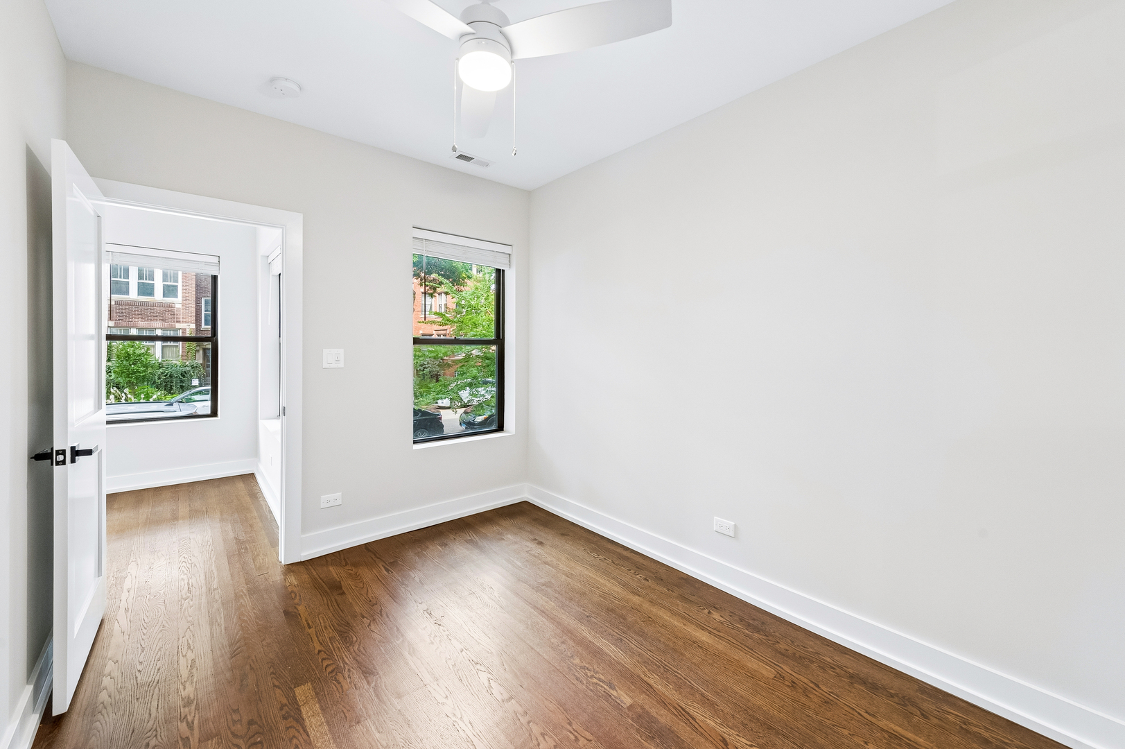6453 N Bosworth Avenue 1 Property Photo 6
