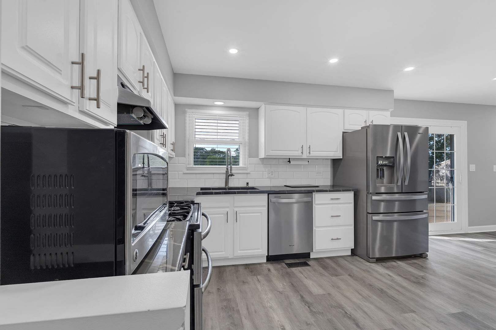 224 Redwood Avenue Property Photo 8