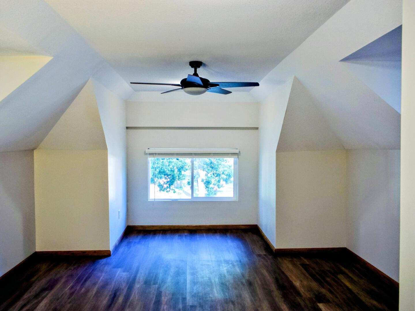 1037 N 8th Street Property Photo 29
