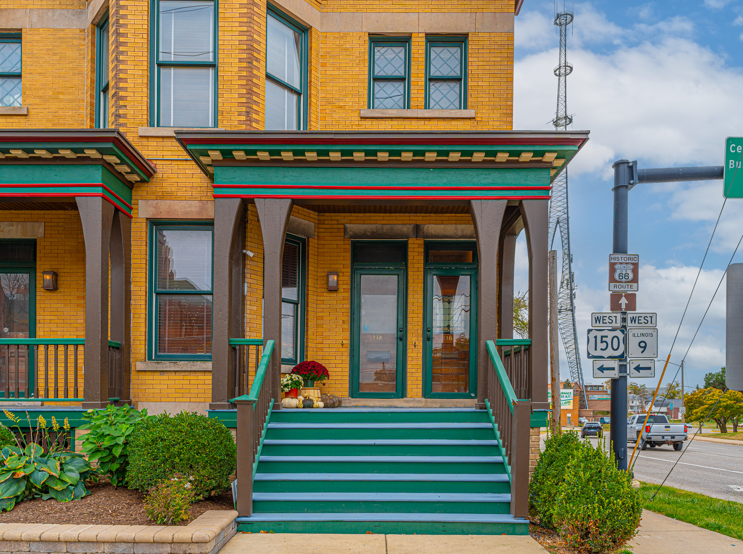 116 W Locust Street Property Photo 1
