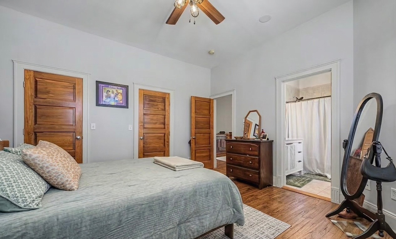 116 W Locust Street Property Photo 4