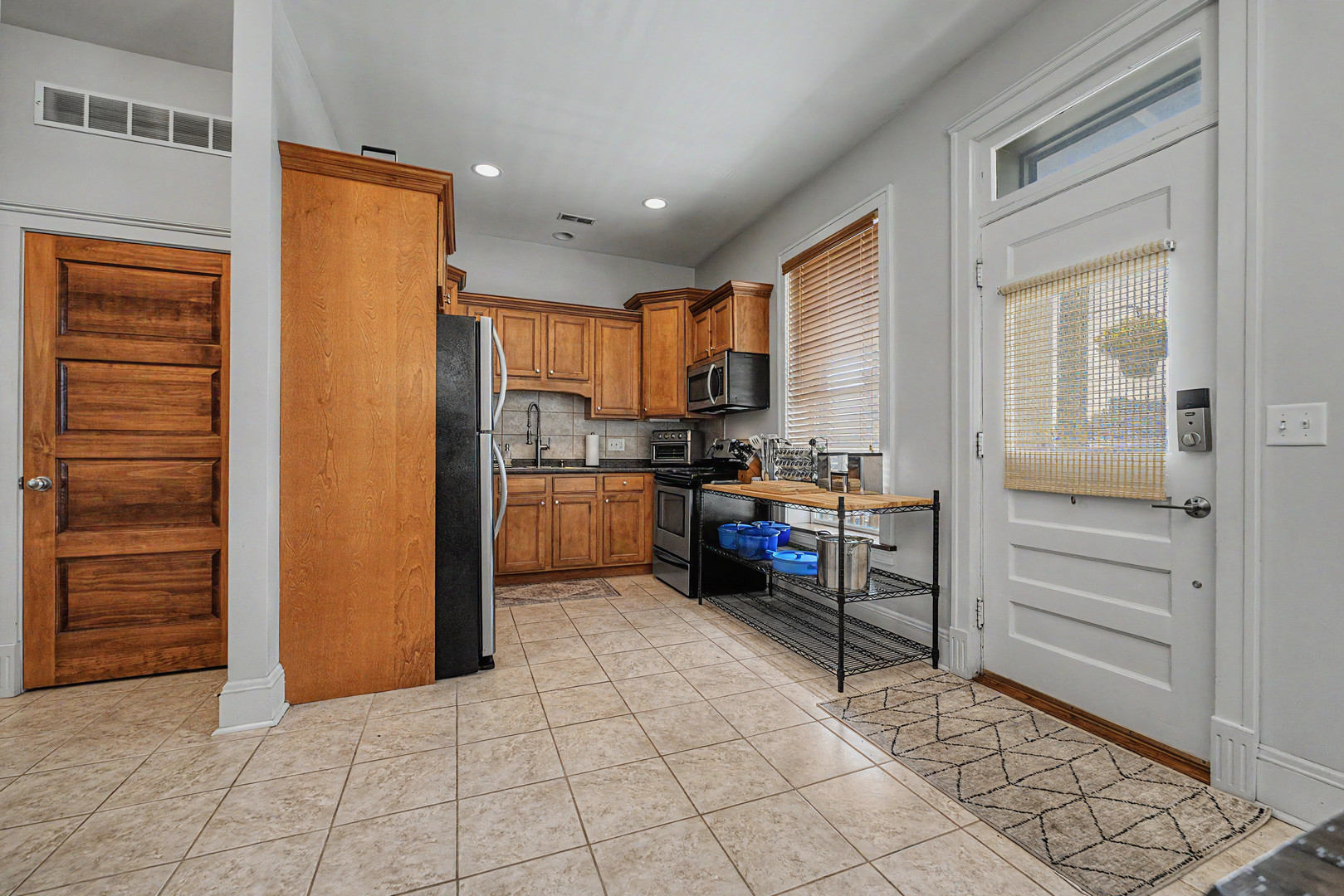 116 W Locust Street Property Photo 17