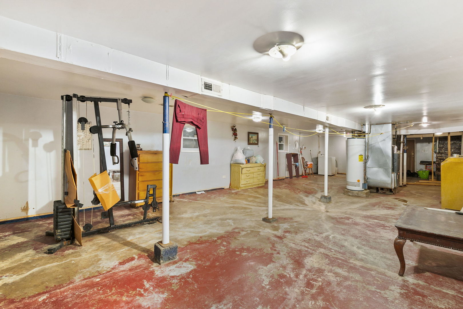 639 W 48th Street Property Photo 10