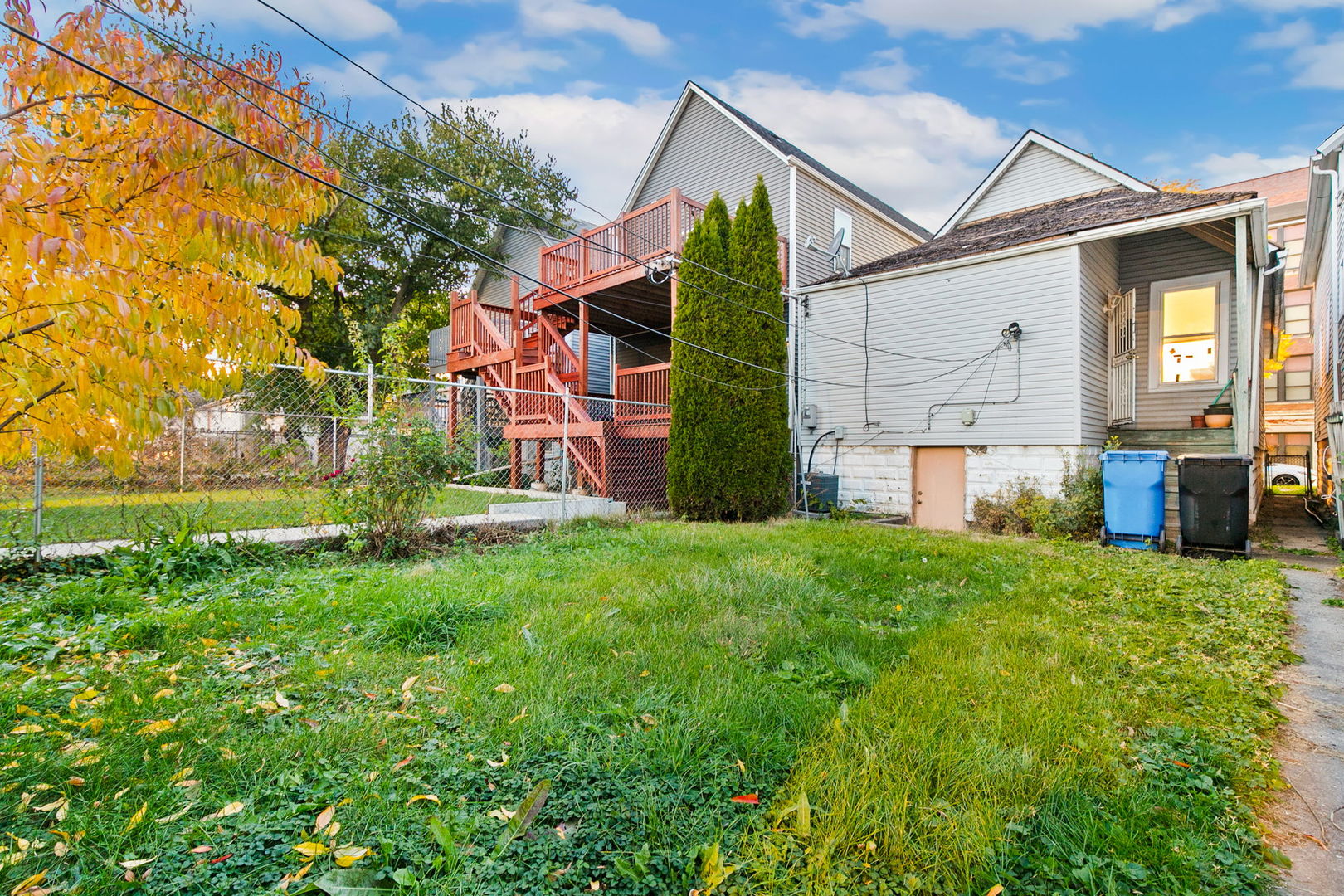 639 W 48th Street Property Photo 12