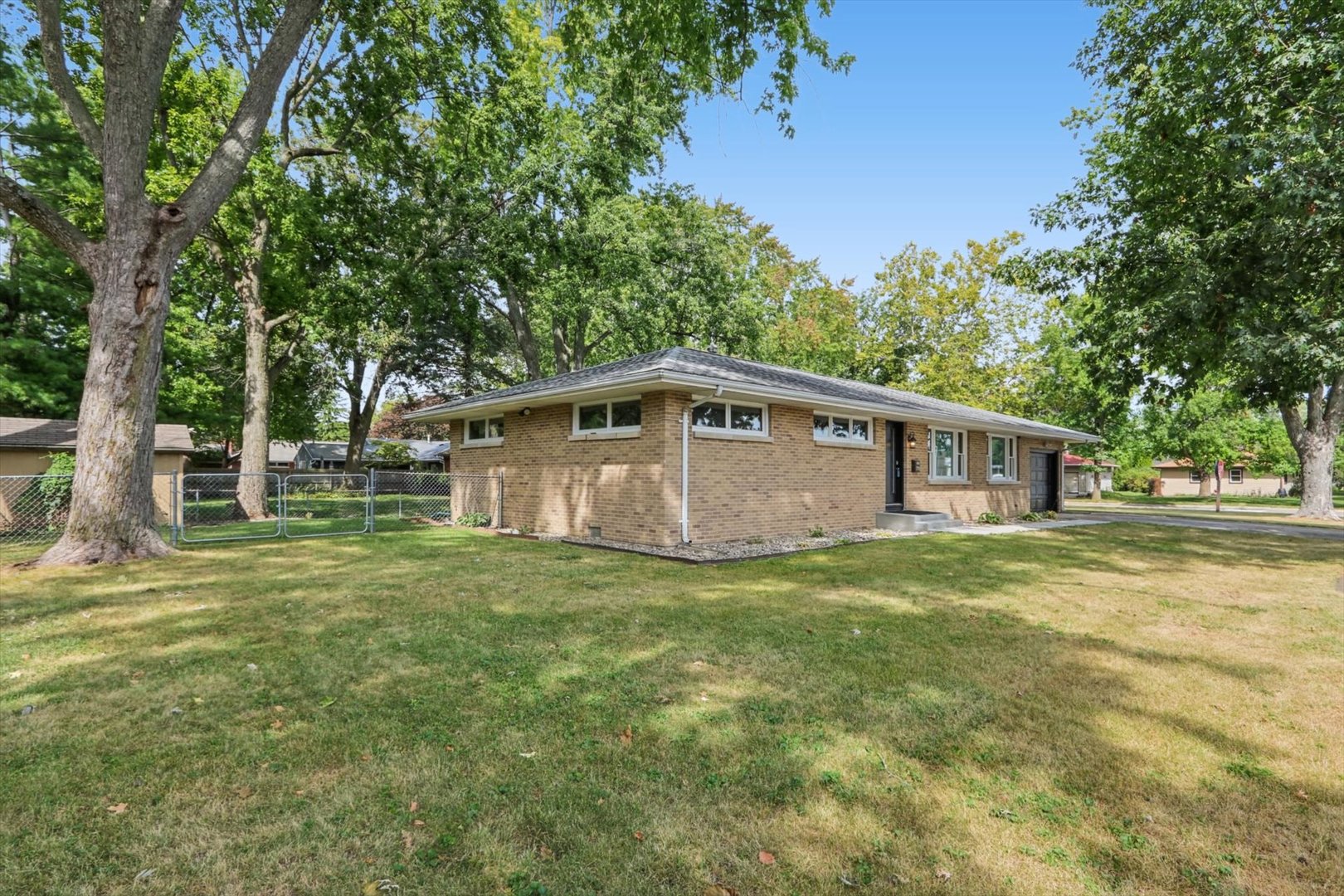 1701 S Anderson Street Property Photo 13