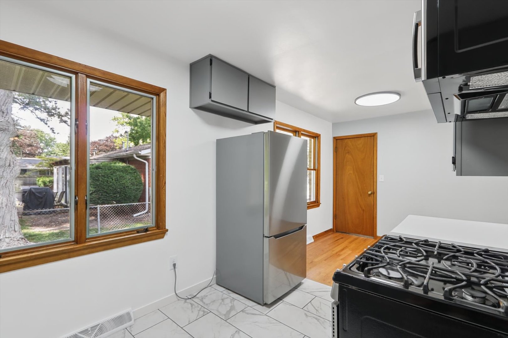 1701 S Anderson Street Property Photo 24