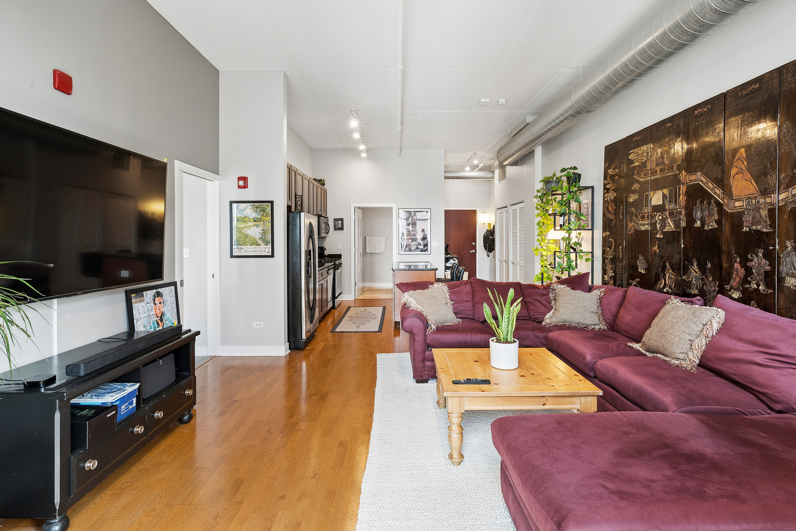 740 W Fulton Street 1212 Property Photo 7