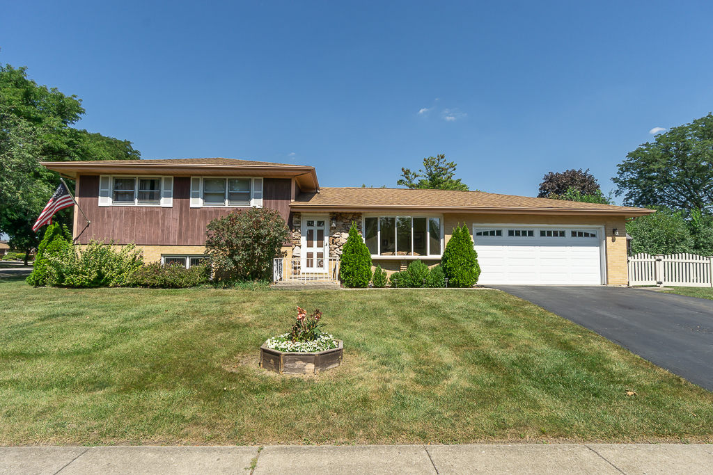 1101 N Millns Lane Property Photo 1