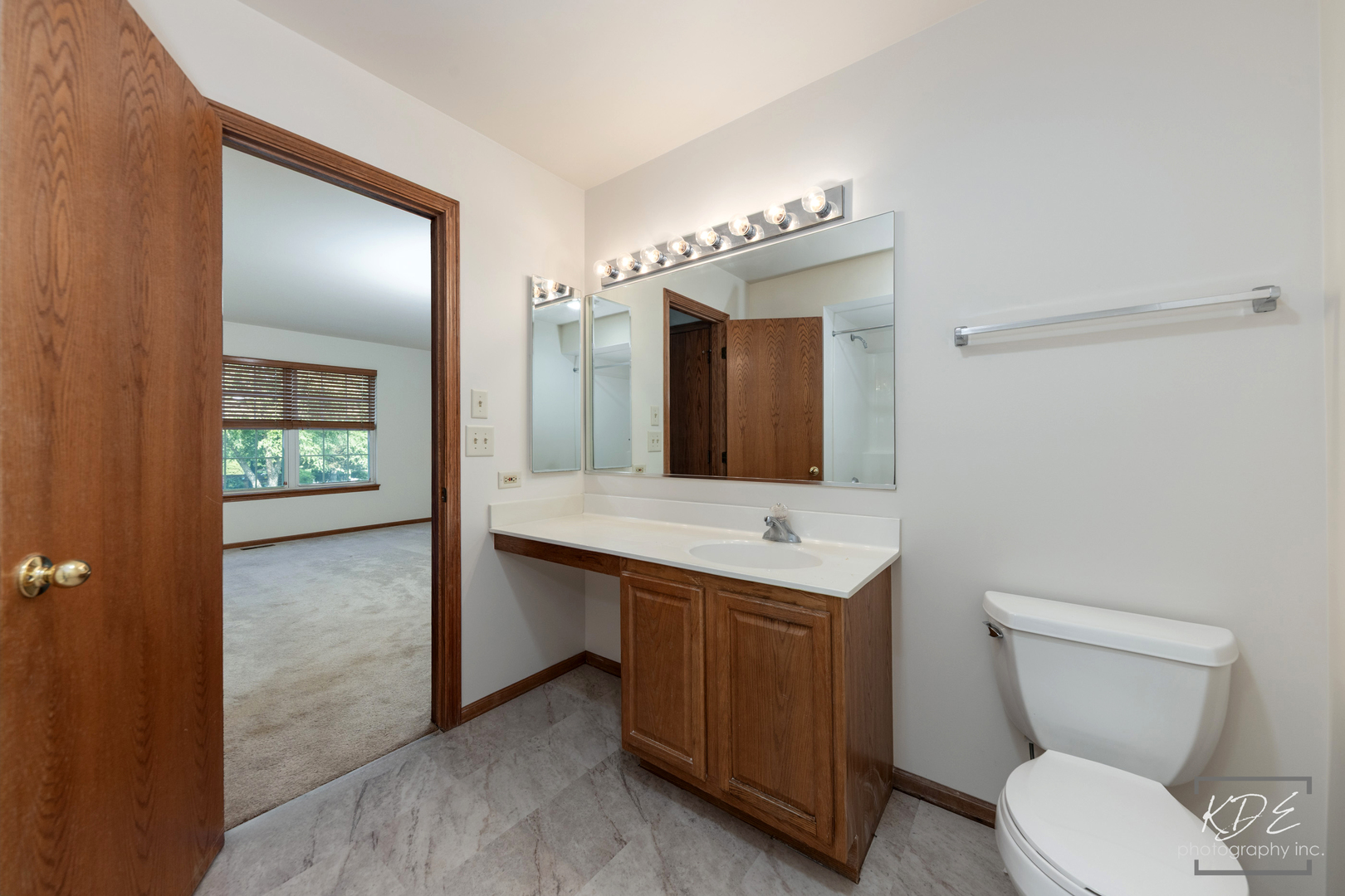 14017 S Cambridge Circle Property Photo 9