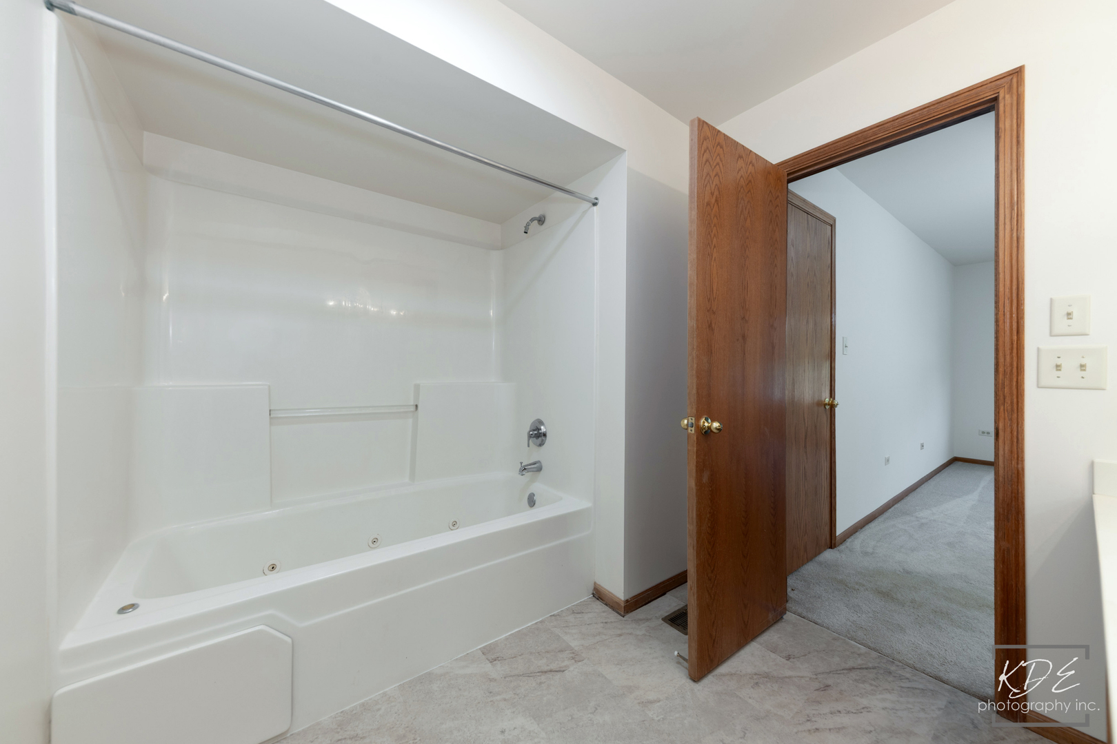 14017 S Cambridge Circle Property Photo 13
