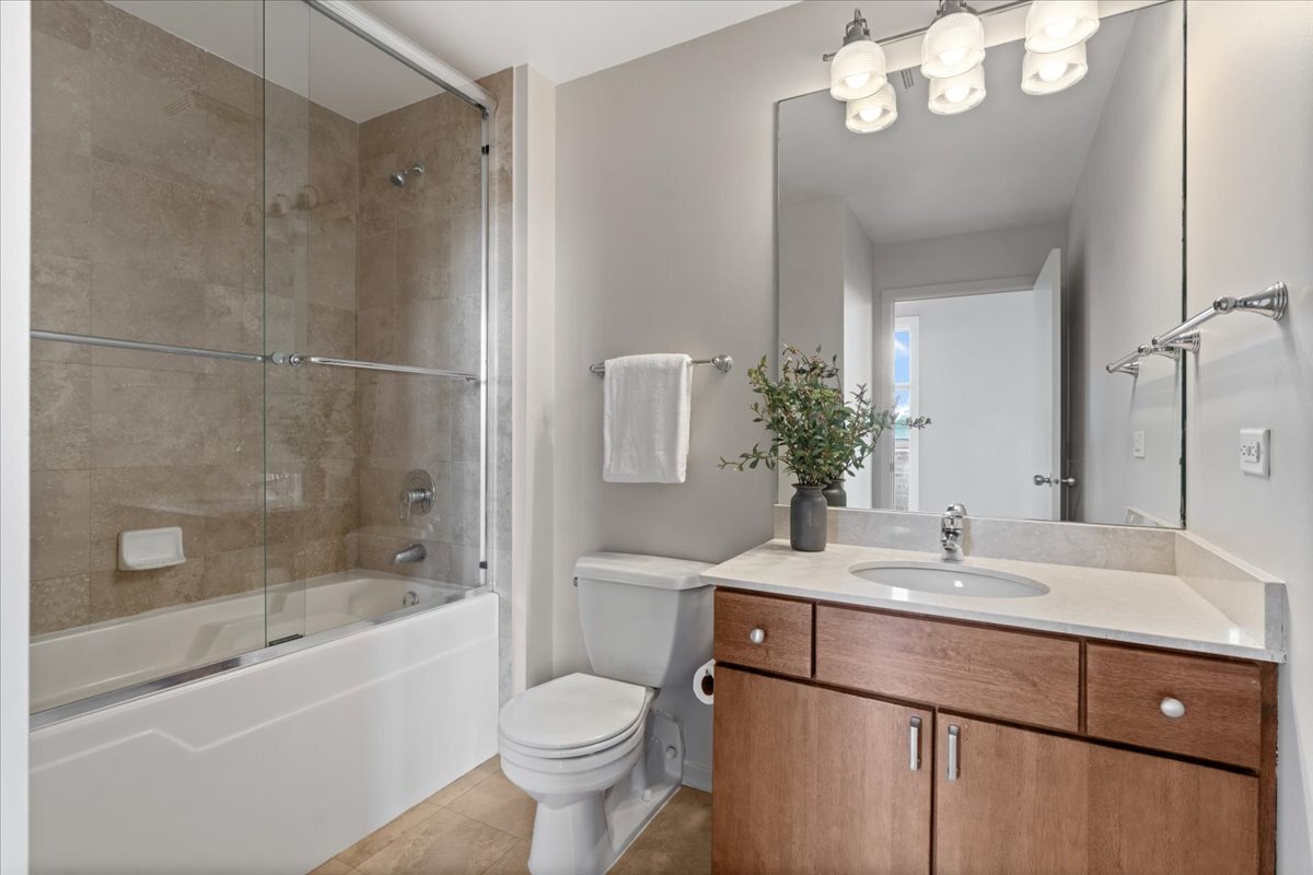 1735 N Paulina Street 401 Property Photo 22