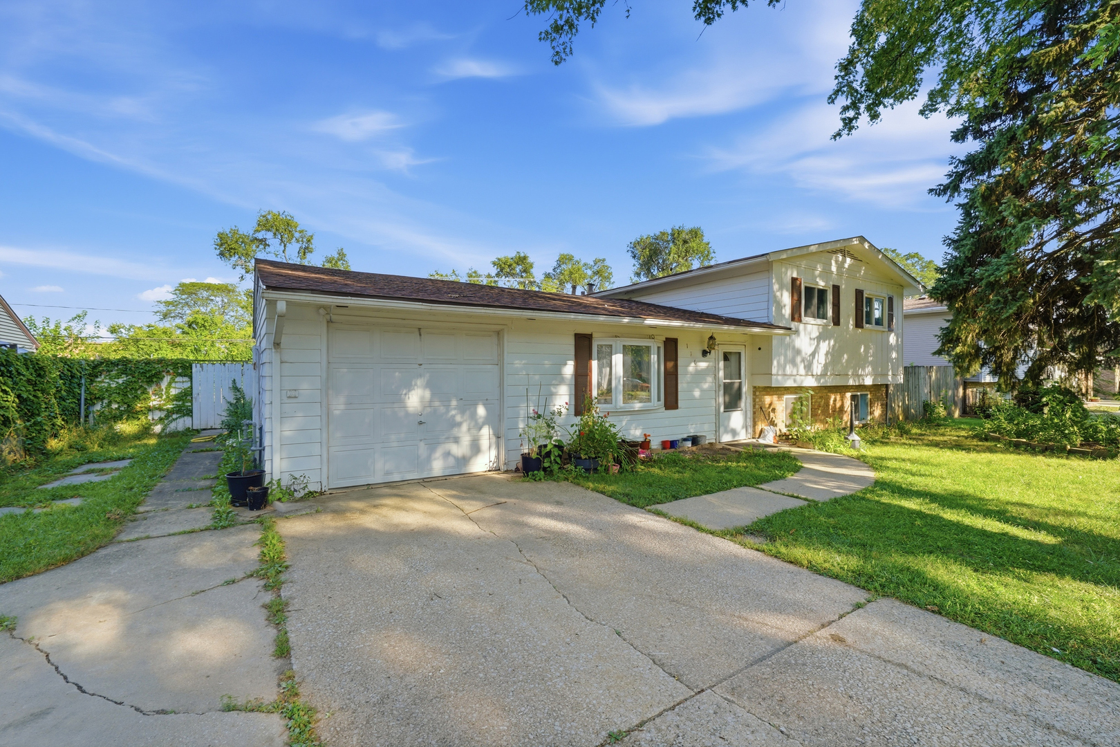116 S Pinecrest Road Property Photo 4