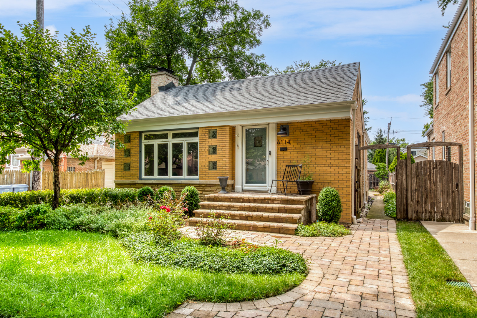 6114 N Lenox Avenue Property Photo 1