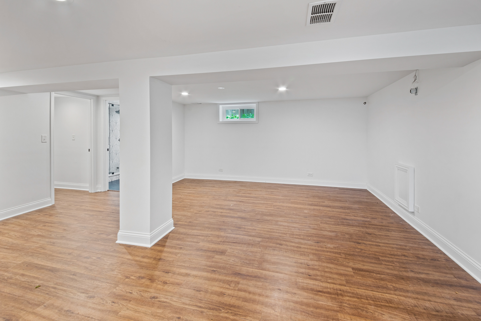 6114 N Lenox Avenue Property Photo 13