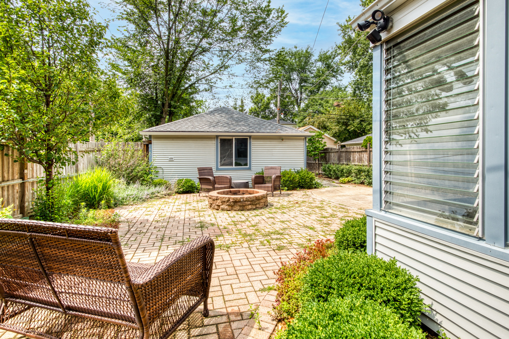 6114 N Lenox Avenue Property Photo 18