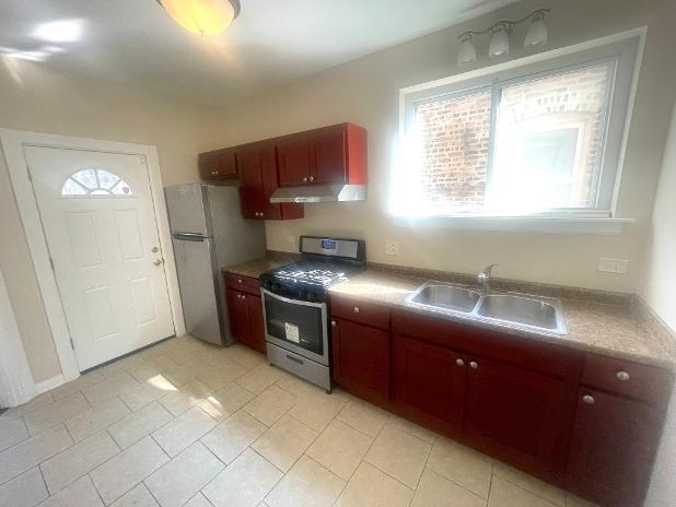 7743 S East End Avenue 2 Property Photo 15