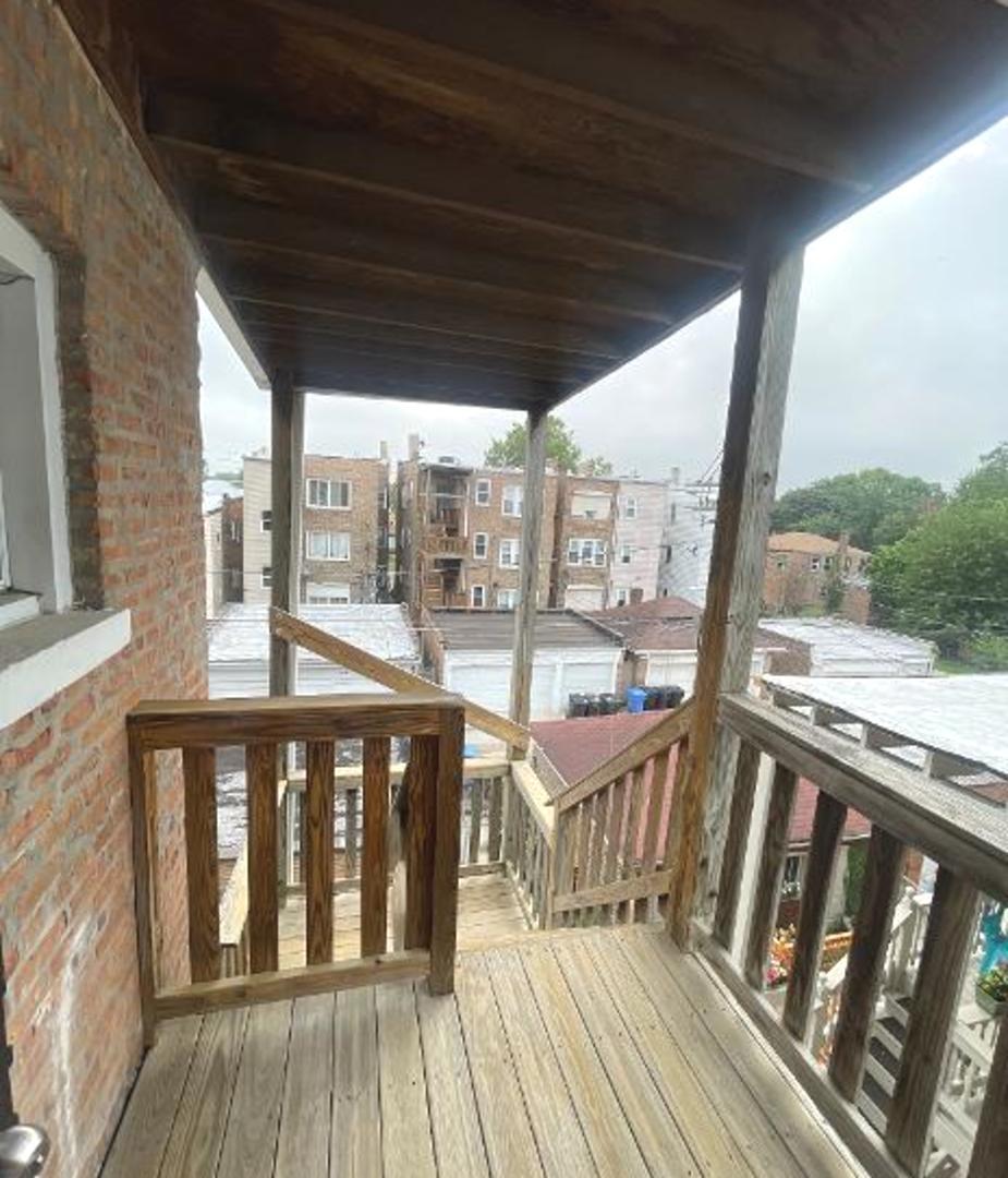7743 S East End Avenue 2 Property Photo 19