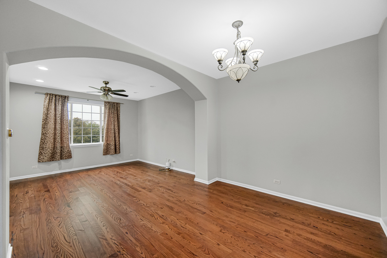 2392 Oakfield Court Property Photo 7