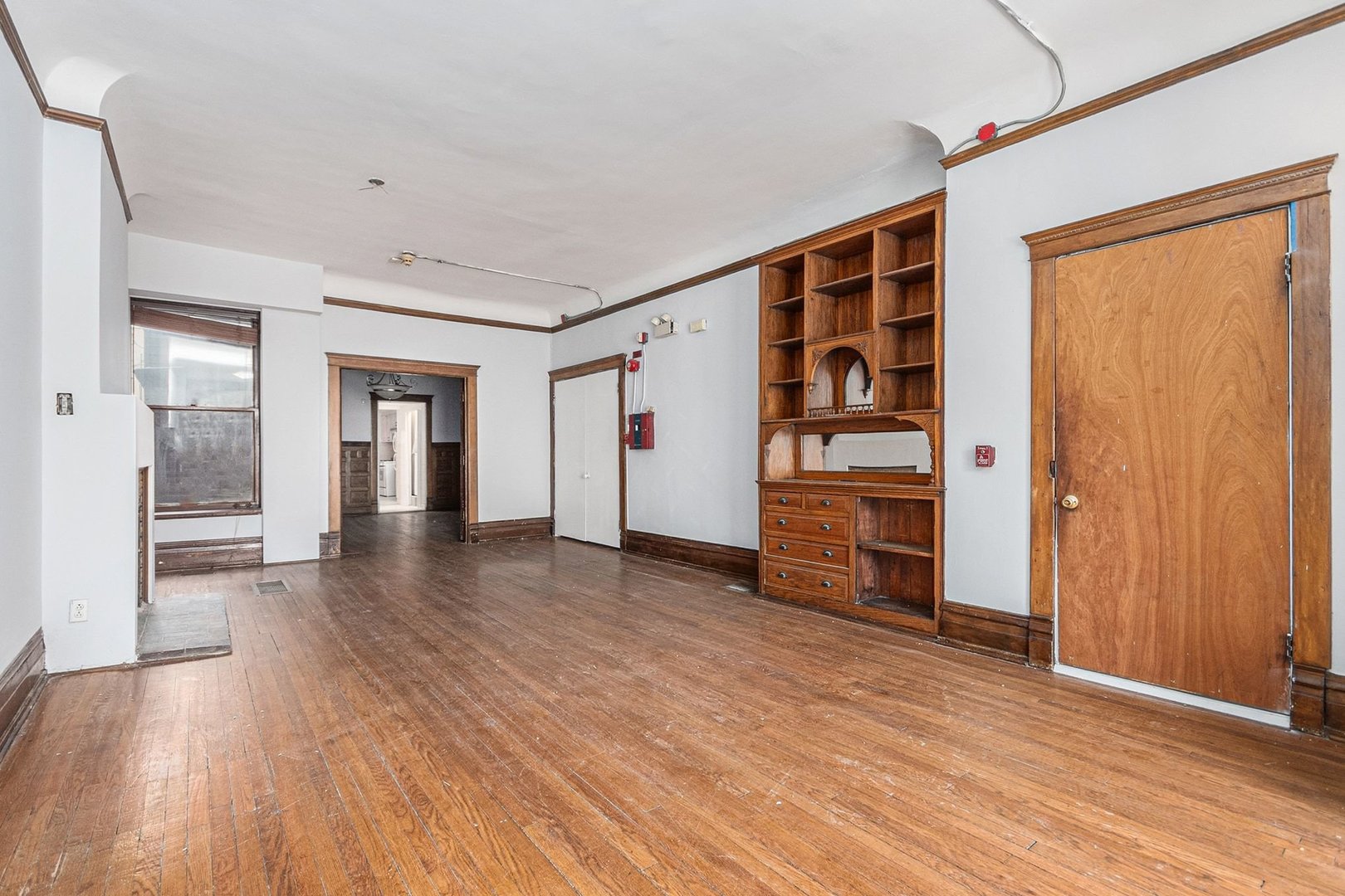5114 S Dorchester Avenue Property Photo 8
