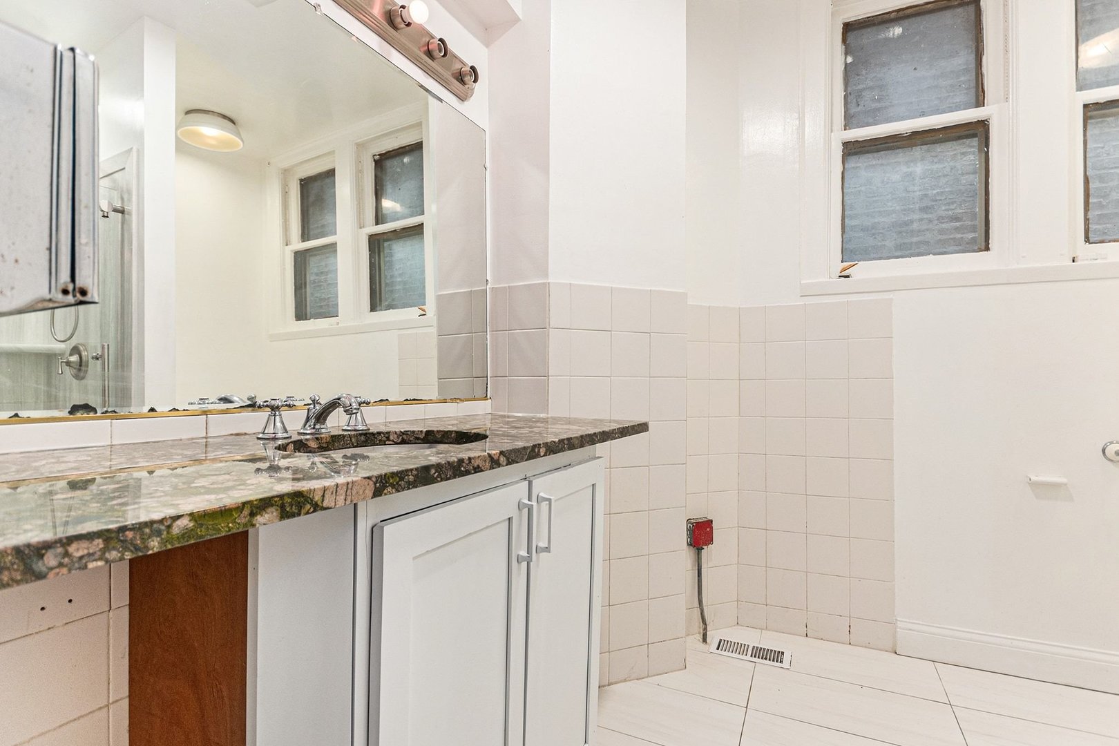 5114 S Dorchester Avenue Property Photo 19
