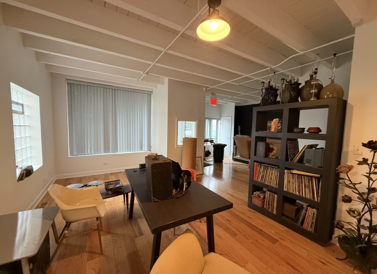 5962 N Elston Avenue Property Photo 5