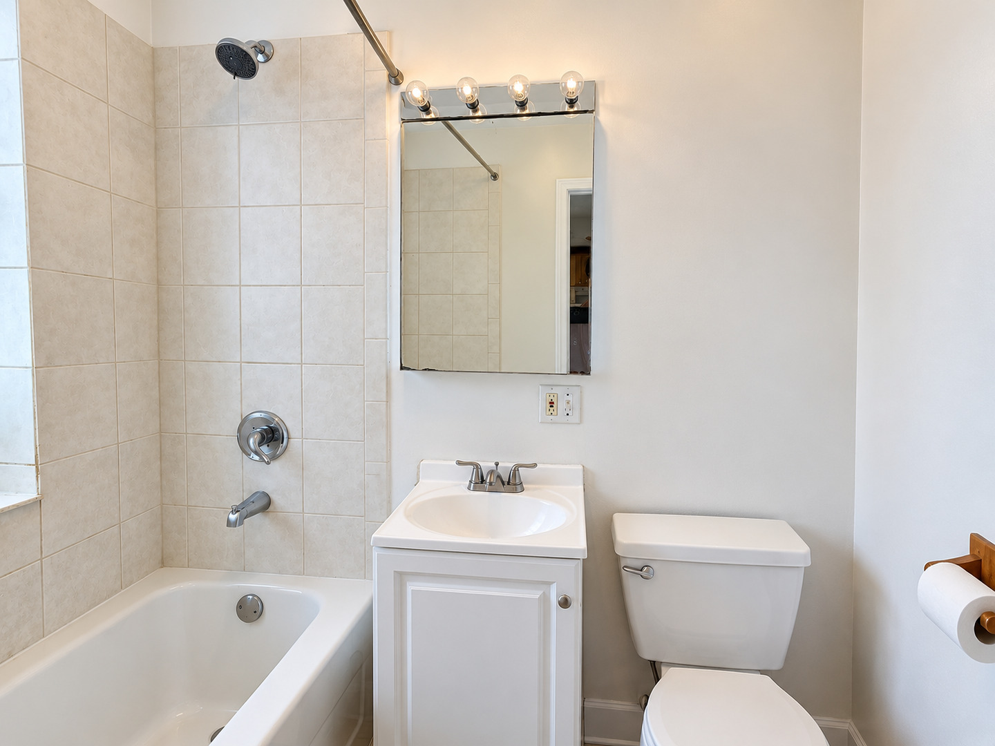 6257 N Mozart Street 1 Property Photo 10