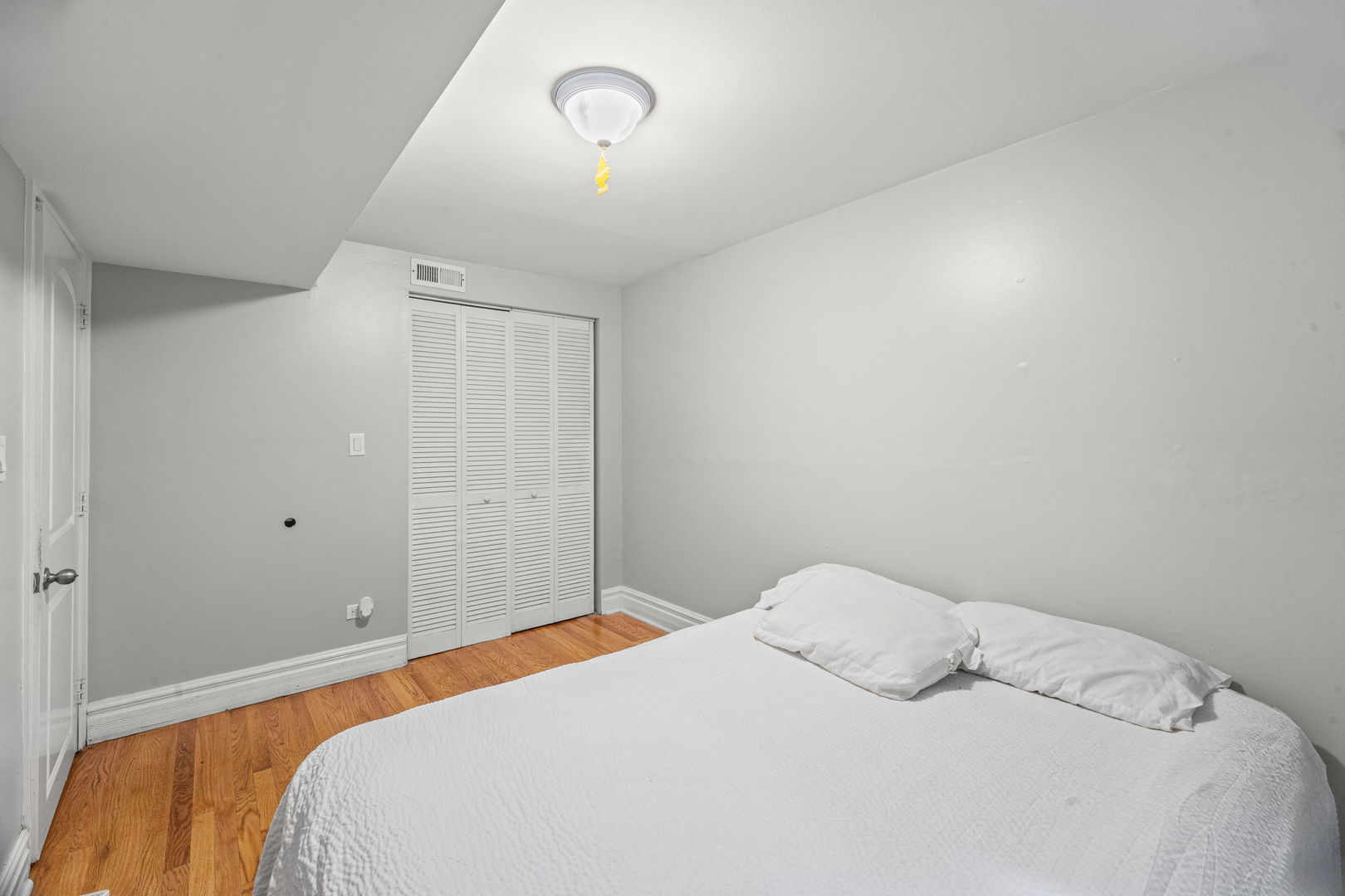6301 N Richmond Street 1aa Property Photo 11