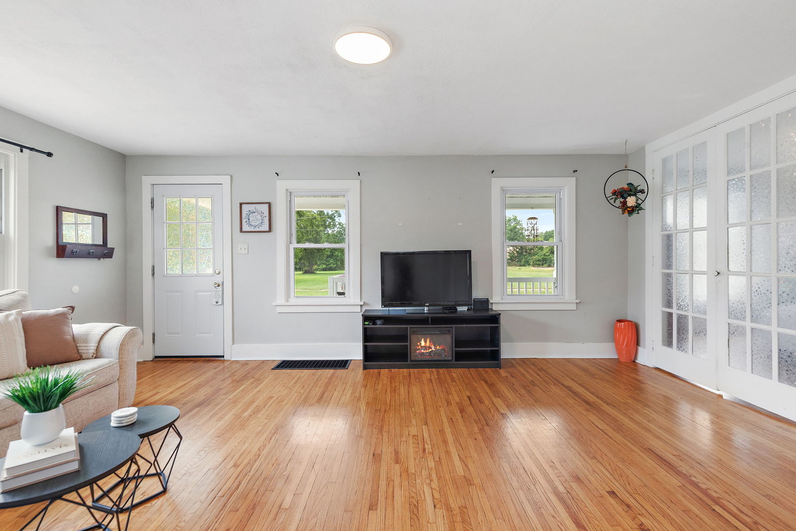 724 5th Avenue Property Photo 4