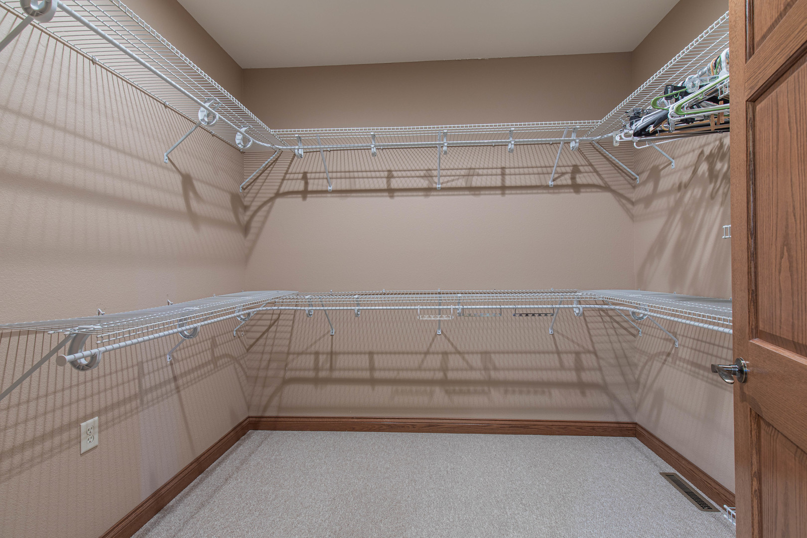 713 Independence Drive Property Photo 17