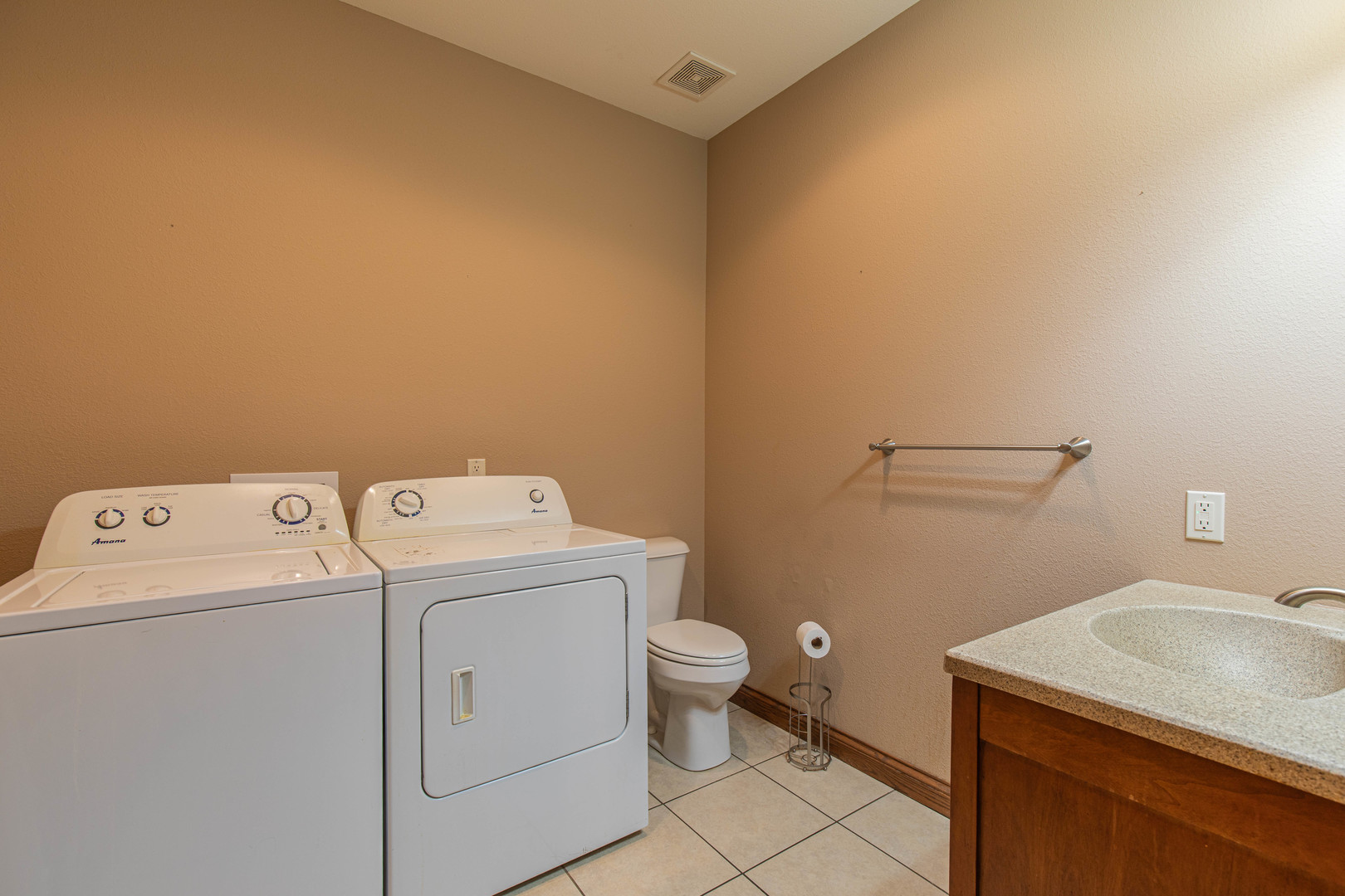 713 Independence Drive Property Photo 20
