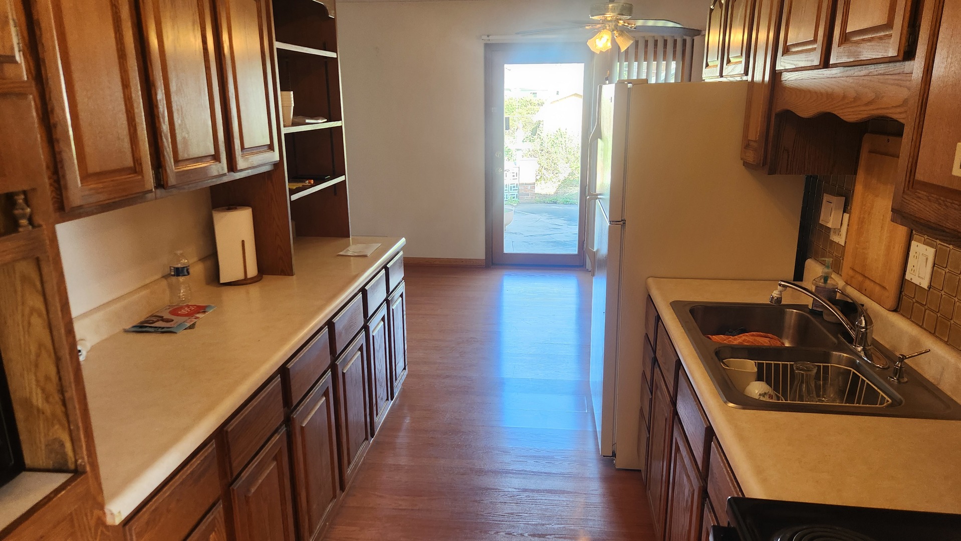 143 S Pleasant Avenue Property Photo 2
