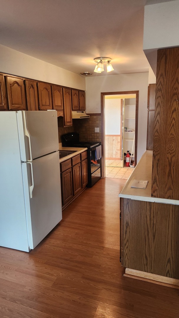 143 S Pleasant Avenue Property Photo 3