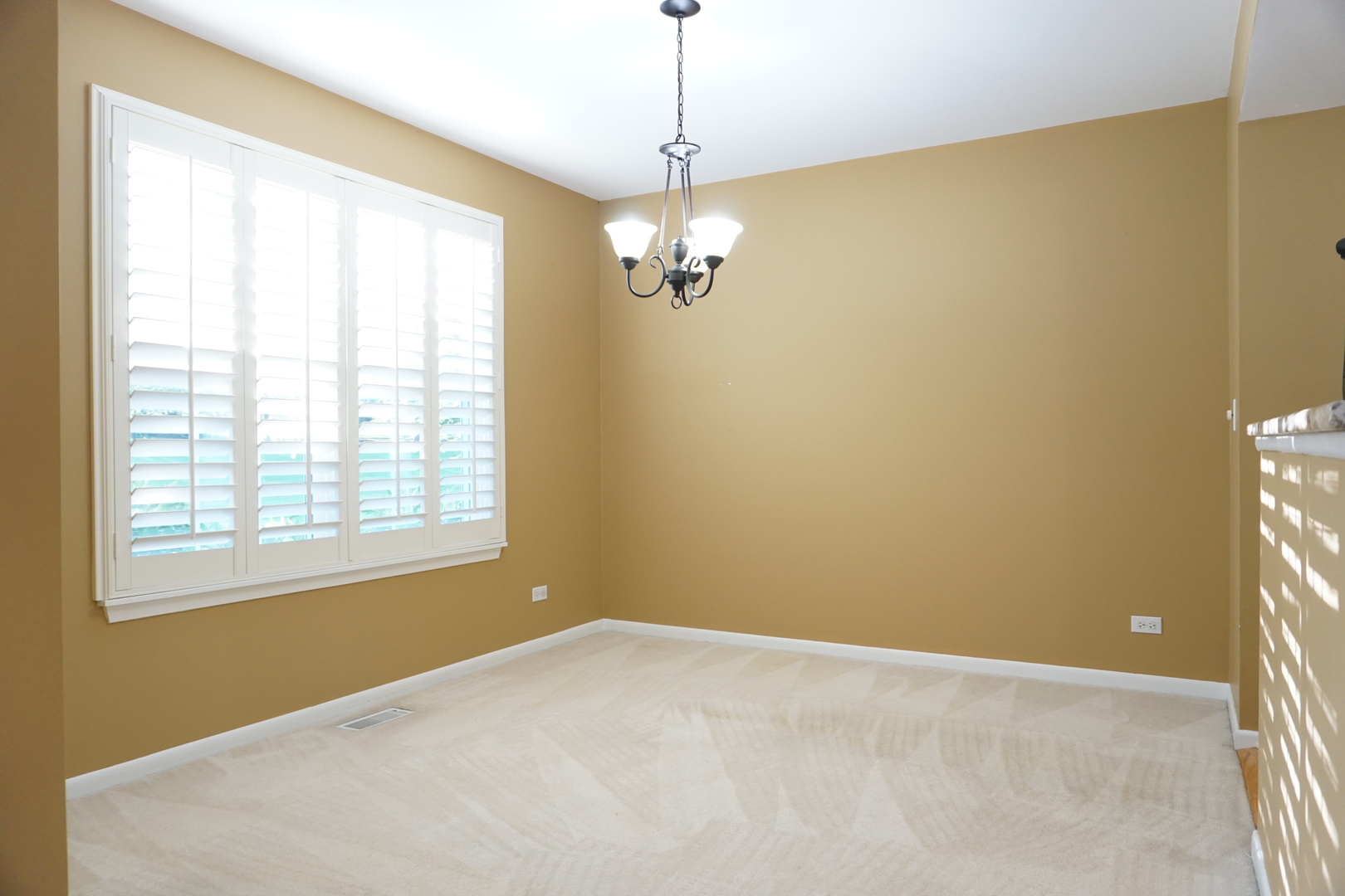 172 Crescent Lane Property Photo 4